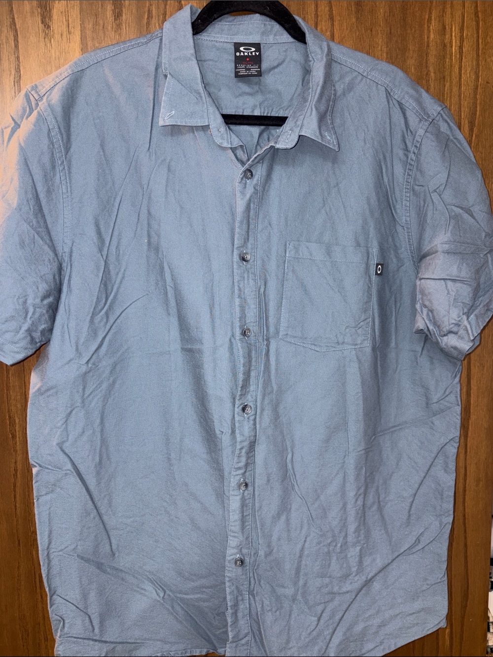 Oakley Men's Light Blue Short Sleeve Button-Down Shirt